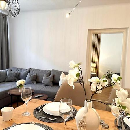 Modern Eingerichtete Wohnung Im Stadtzentrum Zittau Kostenloser Parkplatz Екстериор снимка