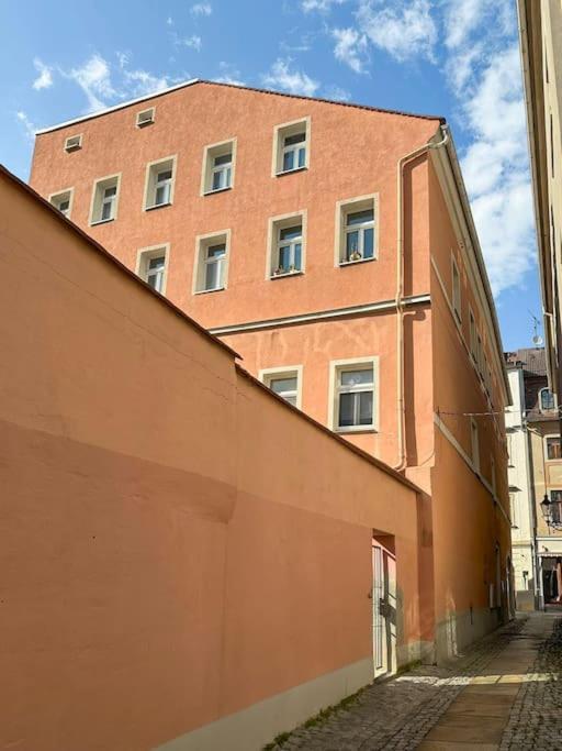 Modern Eingerichtete Wohnung Im Stadtzentrum Zittau Kostenloser Parkplatz Екстериор снимка